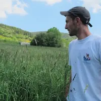 Pour Guillaume Roméro « l’autonomie fourragère est essentiel sur cette petite exploitation de montagne ».