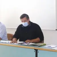 De gauche à droite : Christophe Rieutort (technicien), André Thérond (président), Joseph Matera (directeur) et Evan Martin (technicien) présentent les