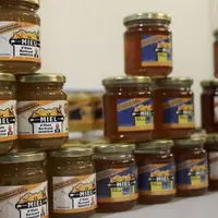 Du miel a été offert à tous les parrains de la promotion.