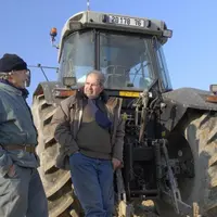 De plus en plus d’agriculteurs cessent leur activité endettés, ils peuvent de moins en moins compter sur leur patrimoine pour dégager un revenu complé