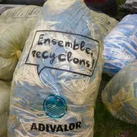 En 2014, collecte des ficelles en sache transparente.