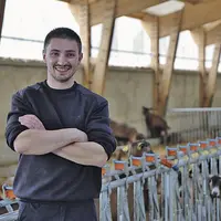 Loïc Osty s’est installé au Monnet, sur la commune d’Antrenas.