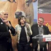 André Valadier, à gauche, aux côtés de Carole Delga, présidente du conseil régional d’Occitanie.