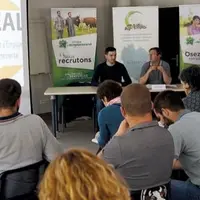 La direction d’Areal, le groupement d’employeurs départemental s’est réunie à Mende le 9 mai pour faire un bilan de l’année 2021 et acter la fusion-ab