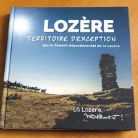 Publié cette année, ce beau livre sur la Lozère est le cadeau à mettre entre toutes les mains pour faire découvrir les charmes du département.