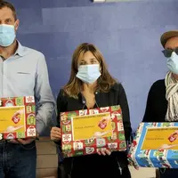 Jeudi 16 décembre, le crédit agricole de Mende a fait don d’une centaine de boîtes solidaires au secours populaire et dont les bénévoles sont chargés