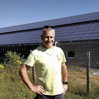 Pierre Gouttenoire élève des limousines (90 vêlages par an) à Amplepuis dans le Rhône.