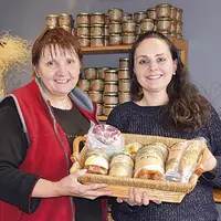 Julie Turc et sa maman, Martine Turc, deux cheffes d'entreprise multi-actives.