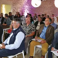 Dépassant les 35 % de son activité, l'export de broutards vers l'Algérie a constitué pour l'union de coopératives Bevimac, une vraie bouffée d'oxygène
