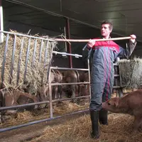 Kévin Ranc, agriculteur aux Salelles, près de Saint-Symphorien.