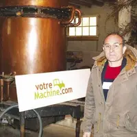 Producteur d'armagnac et de maïs semence, cumiste convaincu et initiateur de la plateforme votremachine.com, il n'aime rien de plus que de travailler