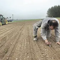 L’âge moyen des chefs d’exploitation ou d’entreprise agricole progresse de nouveau et s’établit à 49,3 ans.