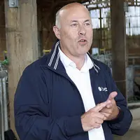 Agriculteur dans l'Allier, Emmanuel Ferrand est conseiller régional d'Auvergne-Rhône-Alpes.