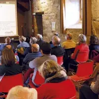 Ce 9 avril, les professionnels de l'apiculture organisaient un rendez-vous dans les locaux du Parc National des Cévennes. Ouverte au public, cette jou