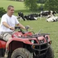 Près d'une centaine d'accidents a lieu chaque année avec le retournement d'un quad. Environ 80 d'entre eux provoquent le décès de leurs conducteurs.
