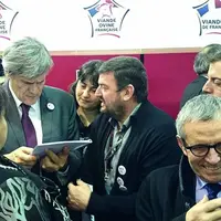 Rencontre entre la délégation Lozérienne et le ministre Stéphane Le Foll au salon de l'agriculture à Paris.