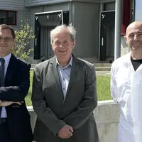 De gauche à droite, Pierre Morel-à-l'Huissier, député de Lozère ; Robert Aigoin président de la SEML du Gévaudan et Olivier Racaud, le directeur.