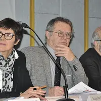 De gauche à droite : Jacqueline Marlet, directrice des Gîtes de France Puy-de-Dôme, Yvon Bec, président et Bernard Teyssier, président de Résa-Gîtes P