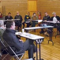 Ce 12 avril, le PETR Sud-Lozère présentait à Sainte-Croix-Vallée-Française les premiers contours d’un projet d’abattoir paysan pour des éleveurs ovins