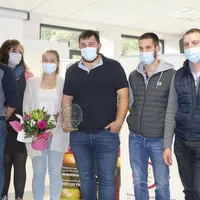 Le trophée à l'installation en 2020.