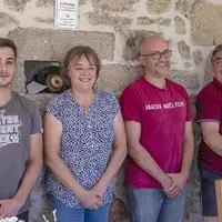 droite : Cyril Faurie et sa mère Francine, Sébastien Fonfreyde et Serge Faurie.