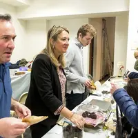 Vente de truffes lors de la fête de la truffe à la Canourgue.