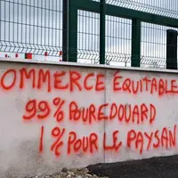 Les agriculteurs maintiennent la pression sur les distributeurs en bloquant les centrales d'achats à partir du mercredi 21 février.