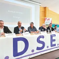 De gauche à droite : Yannick Fialip, Arnaud Rousseau, Claude Font, Philippe Chatain, David Chauve et Julien Duplomb.