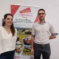 Un nouveau duo est désormais à la tête des JA de Haute-Loire :  Julien Duplomb, président et Virginie Crespy, secrétaire générale.  Virginie est Insta