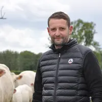 Tomas Dufrègne est le nouveau président des JA de l'Allier. Il est éleveur de vaches de races charolaise sur la commune de Saint-Menoux dans l'Allier.