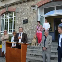 discours d'Olivier Tourand à un pupitre