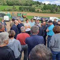 Le Préfet de Haute-Loire Yvan Cordier s'est déplacé à Chilhac sur une exploitation ovine touchée par la FCO pour faire un point de situation sur cette