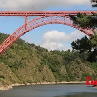 le viaduc en rouge