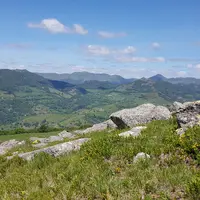 Paysage de montagne au printemps