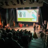 salle de cinéma remplie