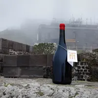 magnum de volcan sur le puy de Dôme dans le brouillard