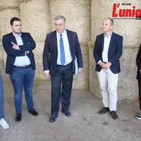 CInq personnes discutent autour de l'accord entre l'Europe et le Mercosur