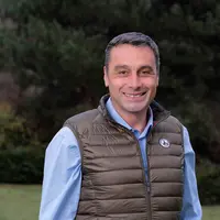 Christophe Devos, viticulteur ardéchois est le nouveau président de Coop de France Auvergne-Rhône-Alpes où il a succédé à Patrice Dumas.
