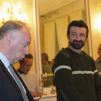 Le préfet de Lozère Gilles Quénéhervé aux côtés de Vincent Salanson, président du groupement de louveterie de Lozère