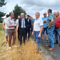 La FDSEA, les JA et la Chambre d'agriculture ont invité le Préfet et les services de l'état à se rendre sur une parcelle prédatée par le loup.