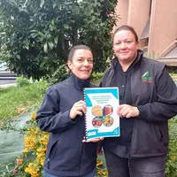 Aurélie Michel et sa collègue Margaux Chavanne, toutes deux en poste dans le service circuits-courts et produits fermiers de la Chambre d'agriculture