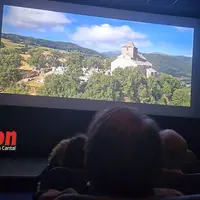 l'église de bredons sur l'écran du cinéma