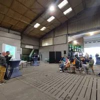 Lors du 4e salon Agrilocal 63 à Malintrat, producteurs et acheteurs ont pu échanger autour du bénéfice de chacune des parties de relocaliser l'aliment