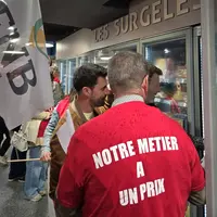 Opération coup de poing des éleveurs dans un magasin de la région parisienne.