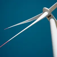"NEOEN envisage l’implantation de 8 à 10 éoliennes de 220 mètres de haut, équipées de pales de 60 mètres" expliquent l'association qui dénonce un proj