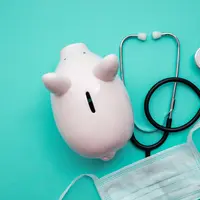 Les participations forfaitaires et franchises médicales, bien que parfois perçues comme une charge supplémentaire, restent plafonnées et visent à équi