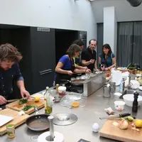 Interbev, Eblex et Bord Bia ont invité bloggeurs et journalistes à cuisiner de l’agneau façon presto en compagnie de Florent Ladeyn, chef étoilé du No
