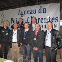 Organisée par le GIE ovin du Centre-Ouest, l’abattoir Bichon GL et le magasin Auchan de Saint-Herblain, cette journée fut suivie par un repas à base d