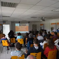 De nombreux éleveurs et techniciens ont participé aux 11es rencontres du fromager fermier à Carmejane (04). Une journée riche autour de la transformat