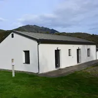 En plus du centre d’IA ovine, l’Odarc a financé la construction à Altiani d’une fromagerie expérimentale pédagogique de 170 m² dotée de cinq caves d’a